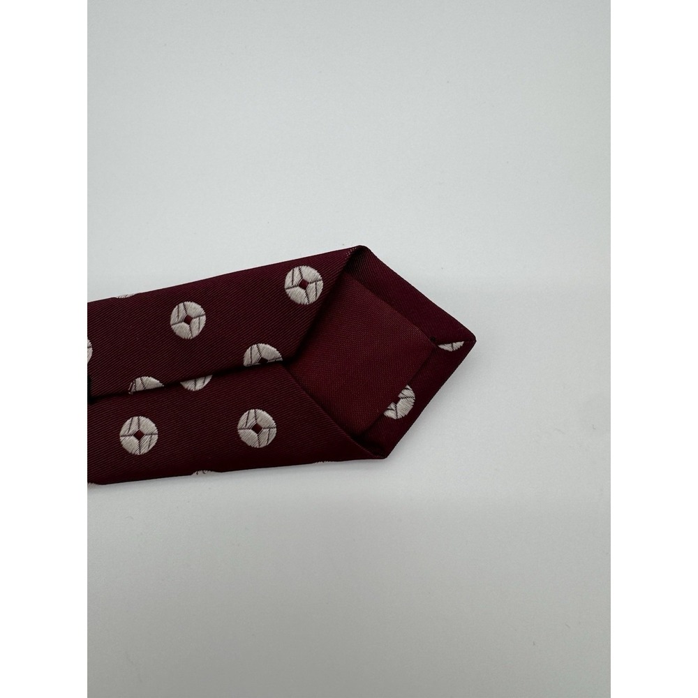 Kilgour French & Stanbury Silk Tie Red Geometric Medallion Pattern Luxury London - Picture 8 of 9